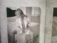 Blonde milf Charlie Gunn