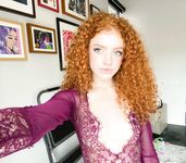 redhead girl Mallorca tits