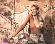 Sexy UK Model Melissa