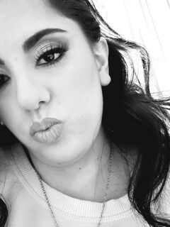 Kelly Barbari Undressing