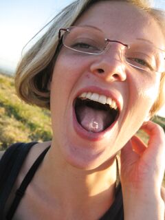 Magda Polish girlfriend outdoor swallows cum