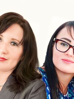 Mother and daughter Alina vs 23cm