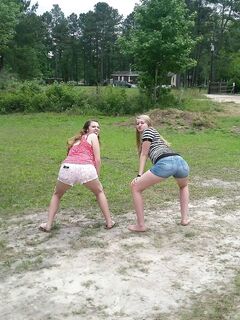 Slutty White Girls Show Off Booty! (Non-Nude)