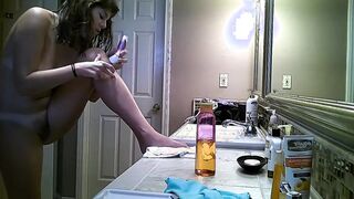 Airbnb bathroom lesbians 2