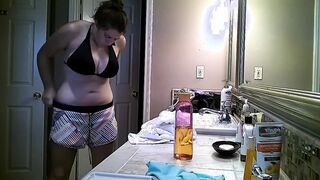 Airbnb bathroom lesbians 2