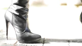 Julie Skyhigh smoking hot