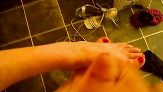 wife  cum on feet