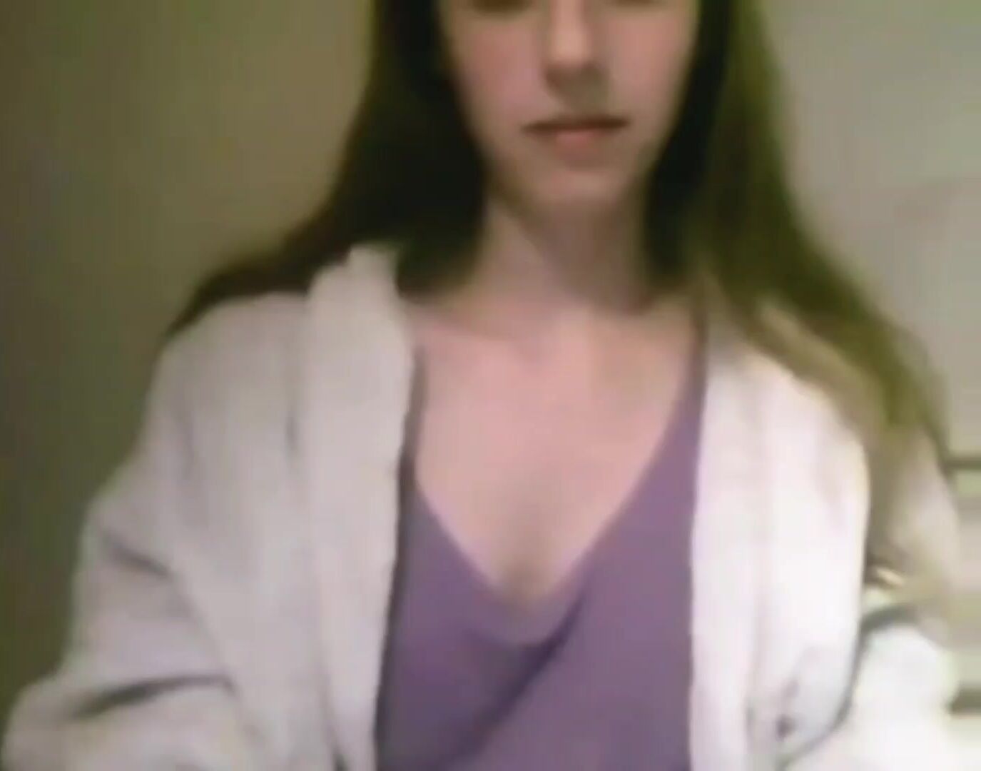 Webslut Susanne showing her slutty tits and wet pussy
