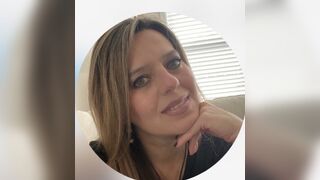 Milf LINA flashes her beautiful tits & Nipples