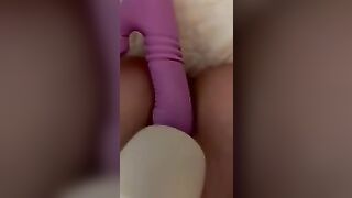 Navarre cheating slut fucks herself