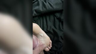 Nutting on Briana cute feet