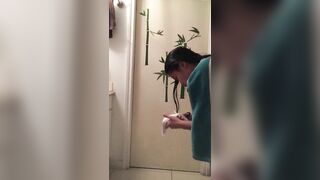 Filipina babe Zoie Napenas on spycam