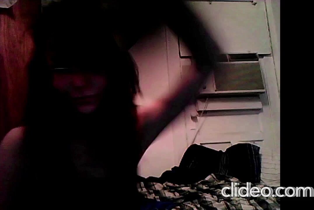 Hippie webcam girl strips anf fucks