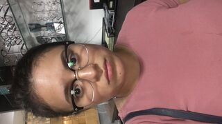 Karla la tetona infiel