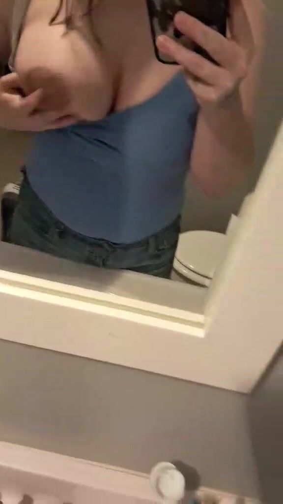 Big tits bouncing