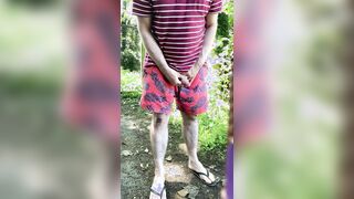 Ian cumming in public in his wife’s sandals