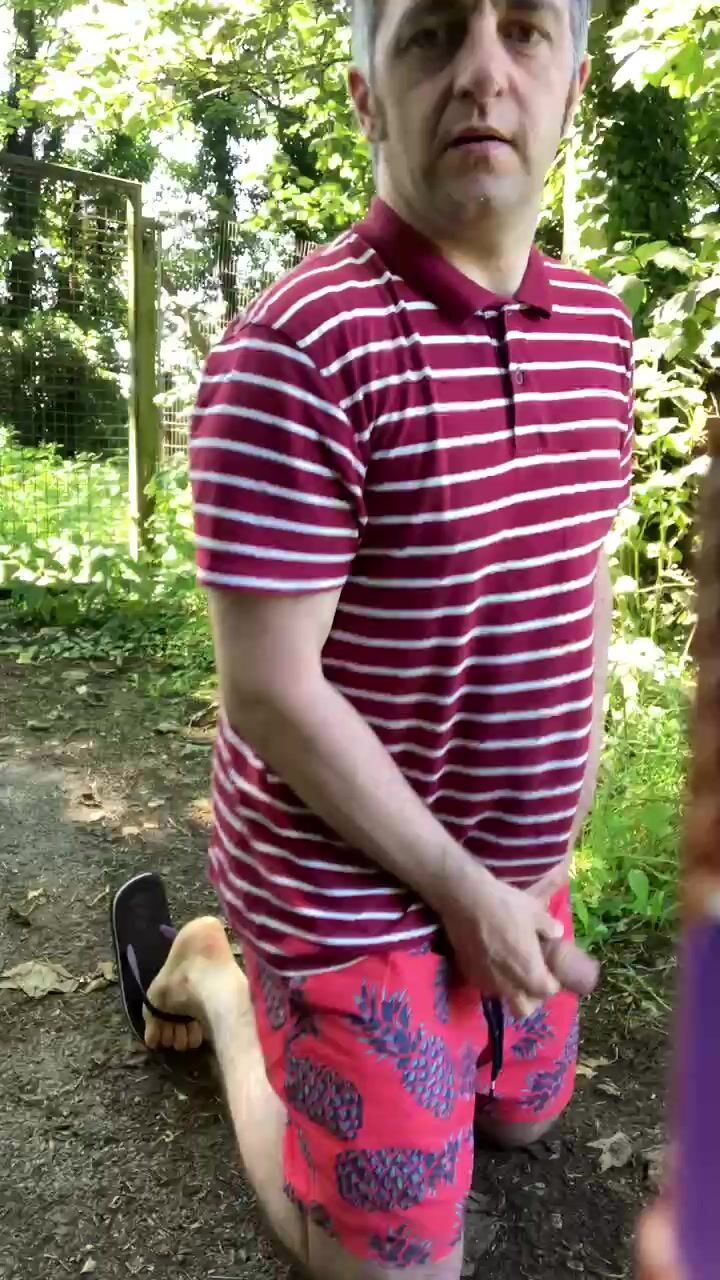 Ian cumming in public in his wife’s sandals