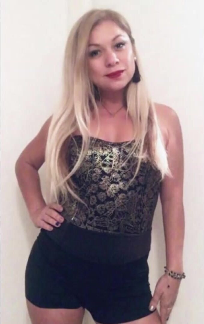 Amateur Latina Slut Doggystyle & Facial