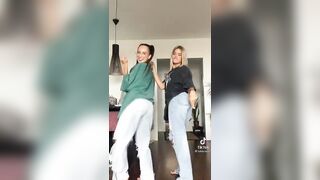 Thick White Girls Twerk TikTok Challenge #whitegirltwerk