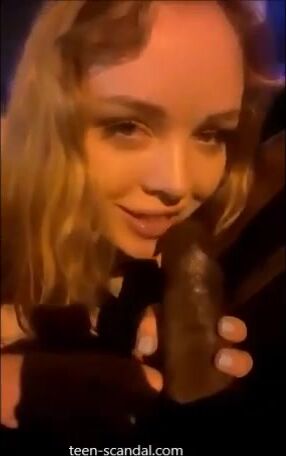 Slut sucks cock during police check1