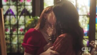 Favourite Lesbian Kisses Scenes Cheryl & Minerva
