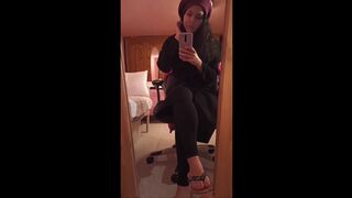 Ajda Karakoc from Gummersbach - Barefoot with High Heels