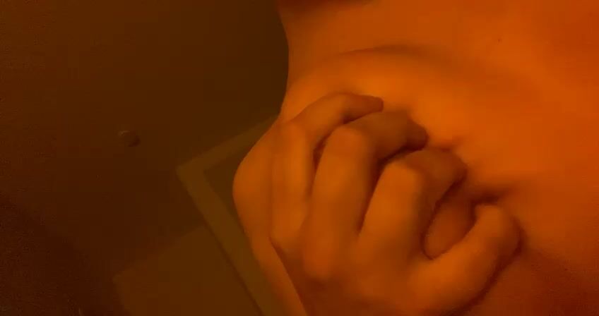 Webslut Marie from germany rubs her pussy and plays with her tits