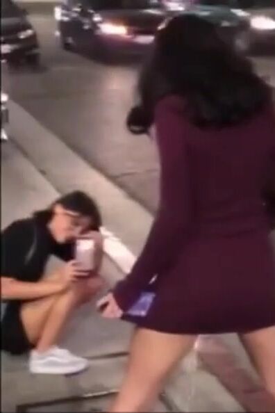 2 Drunk Girls Pissing in the Street