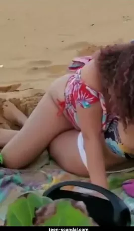2 girls caught on the beach