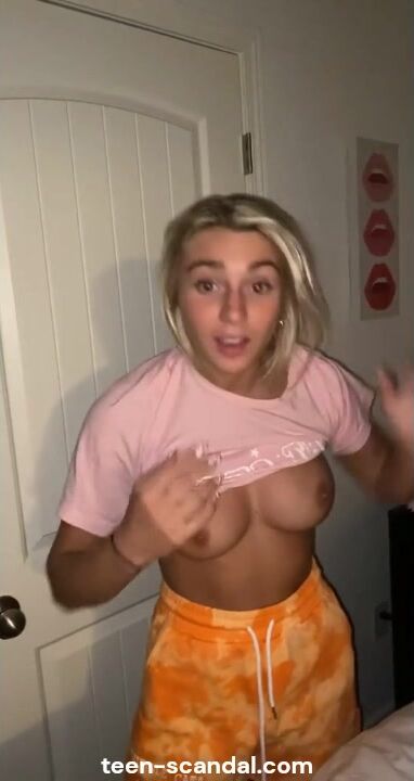 girlfriend shows