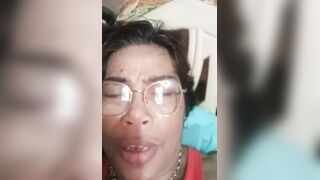 Pinay aunty with hot tits playing