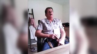 cuckold holt sich einen runter